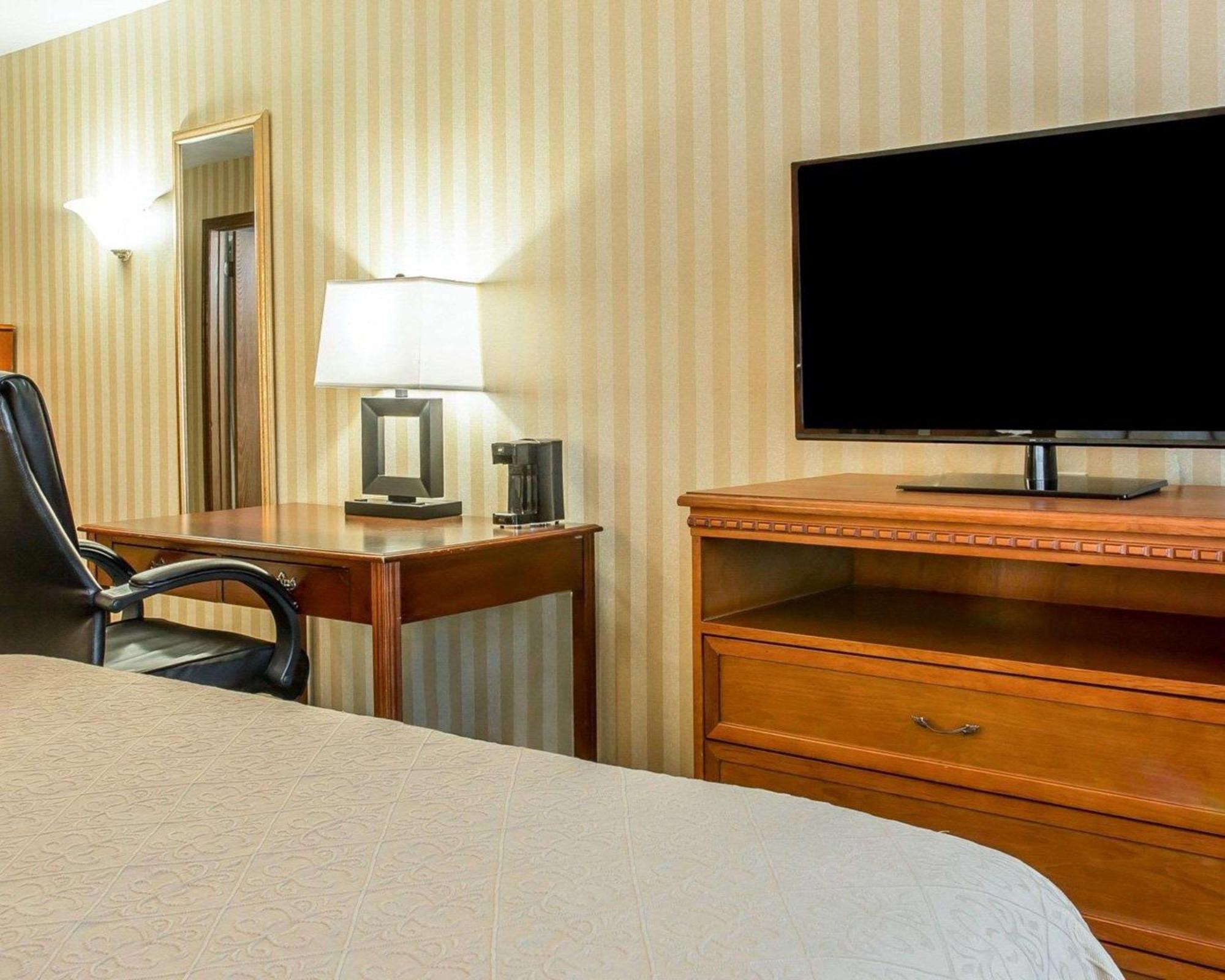 Quality Inn Gaylord Exterior foto